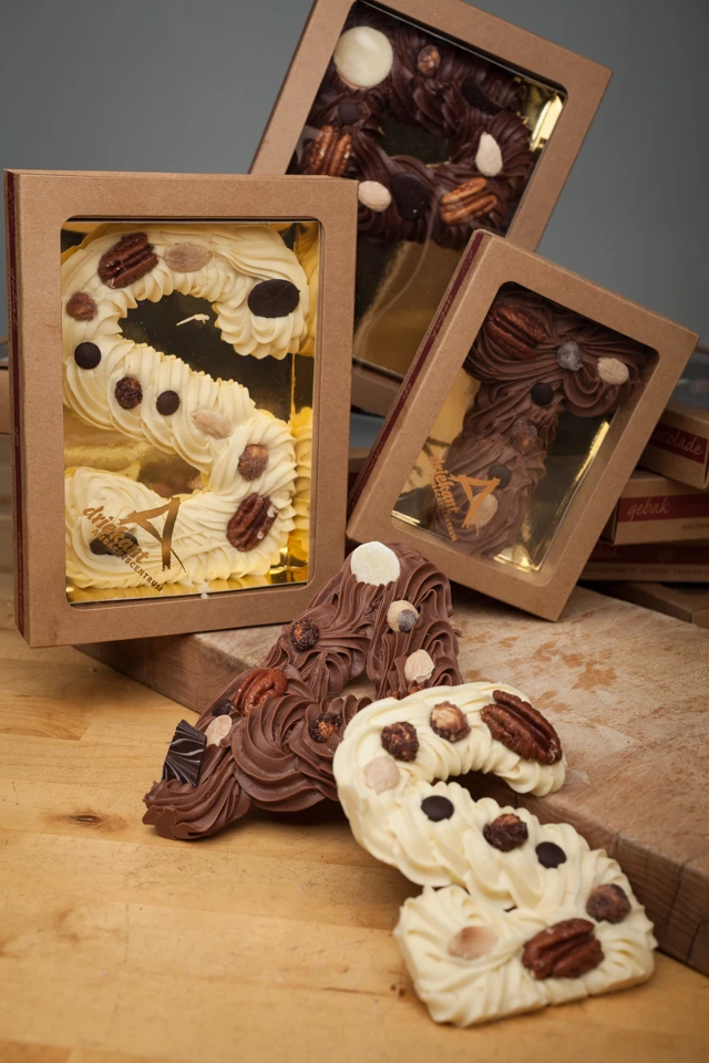 Ambachtelijke chocoladeletters