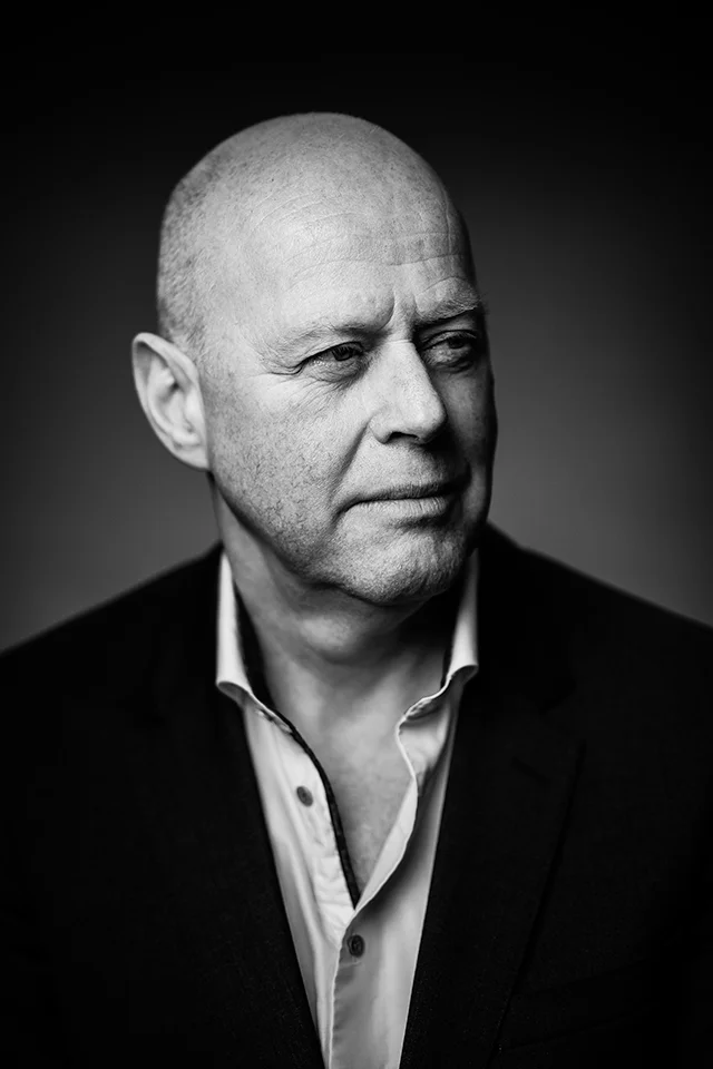 portret-zakelijk-man-zwart-wit-Doesburg-fotografie